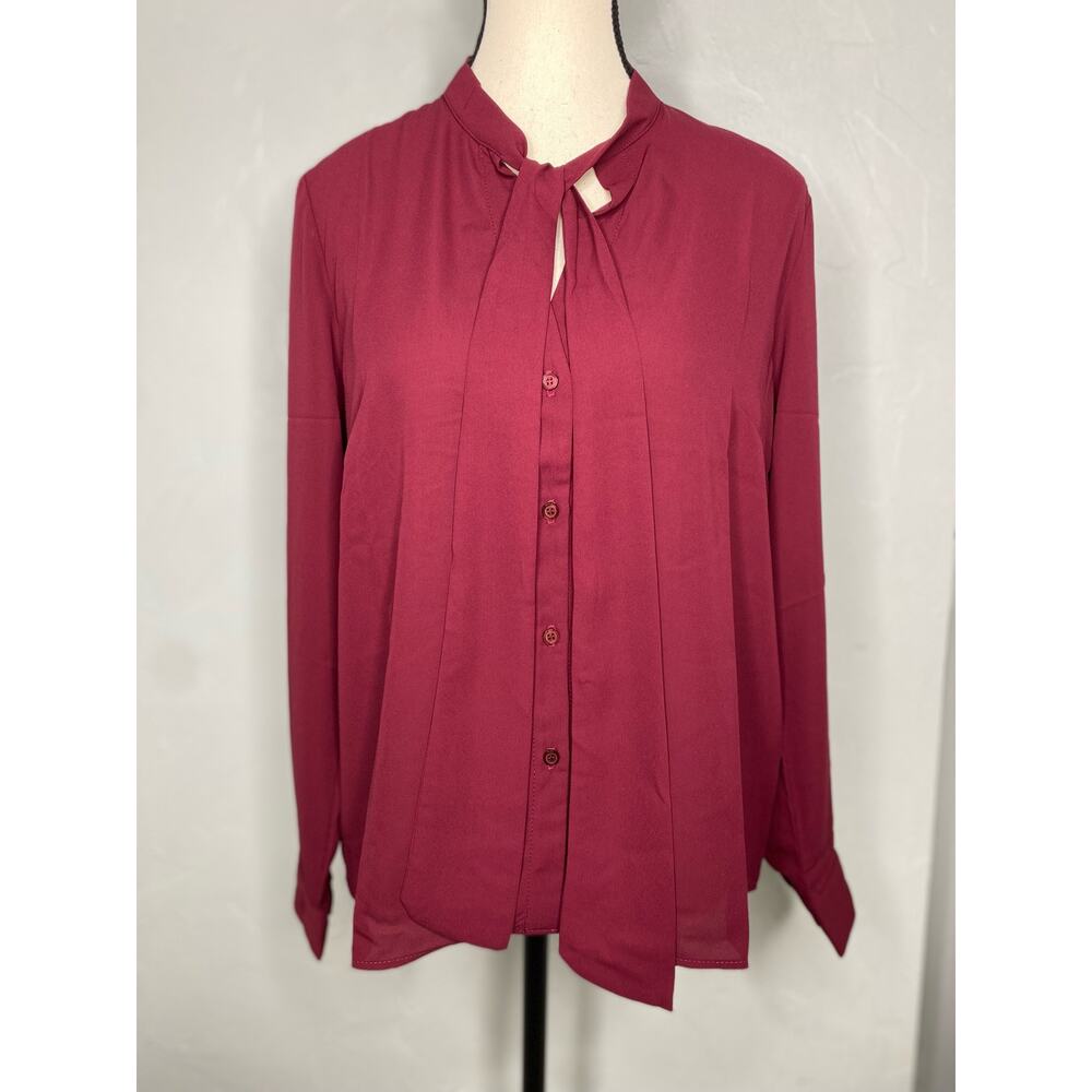 Three Eighty Two NATALIE TIE NECK
BUTTON UP